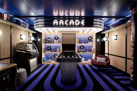 Sapphire Gaming Lounge .